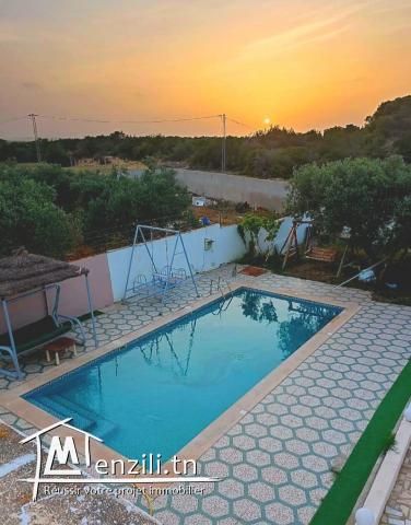 À louer ou vendre une jolie villa avec piscine