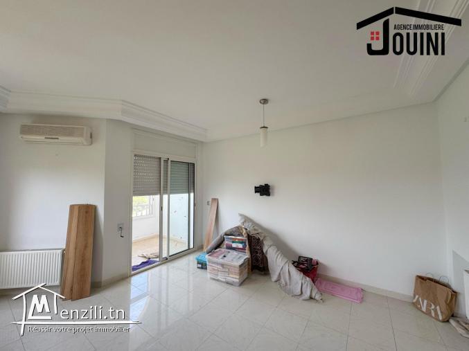 Appartement S+2 A La Soukra