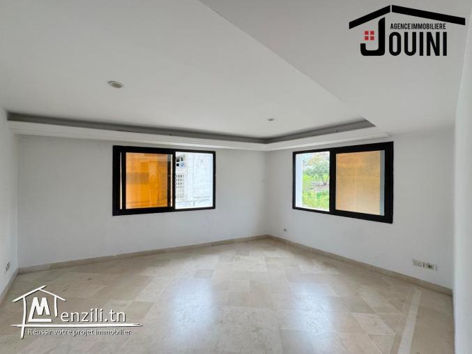 Bureau H+3 A Beb Saadoun Centre Tunis