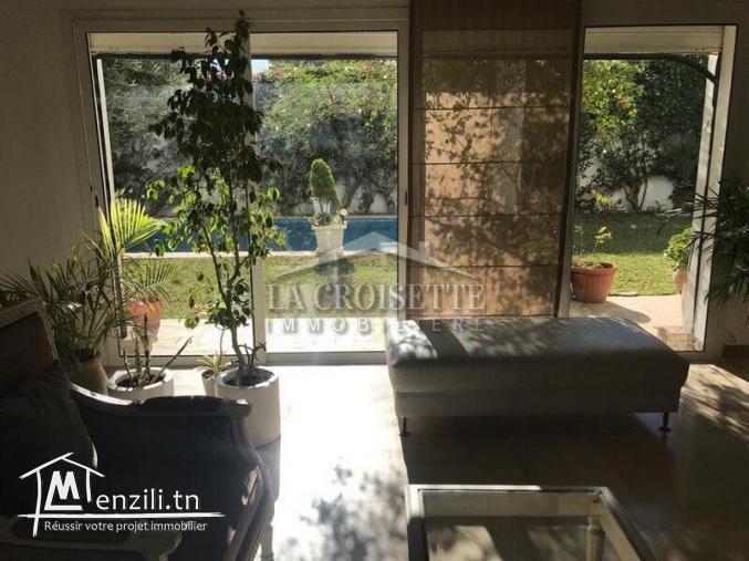 Villa S+4 avec piscine à Ain Zaghouan Nord MVL1233