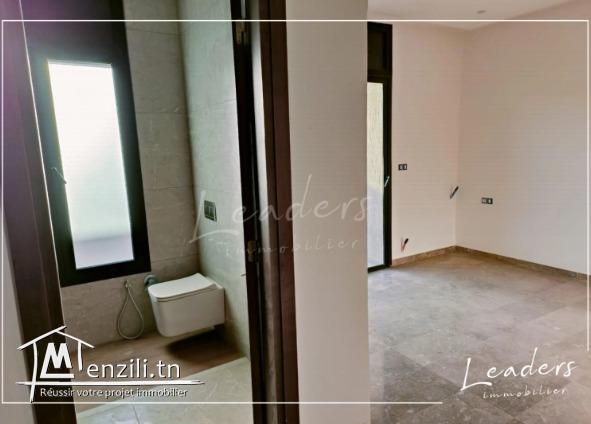 A vendre une VILLA S+3 de 242m² située à la Marsa ✨