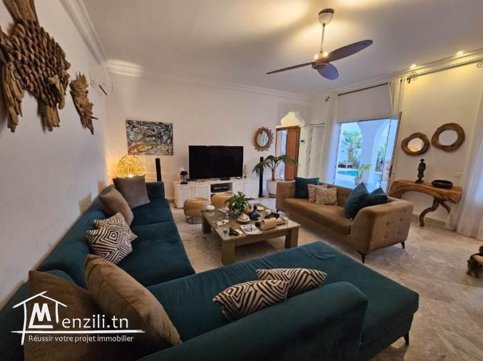 Villa LA LUNE (Réf: V2709)