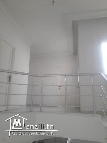 A vendre Duplex au Bardo 20mars