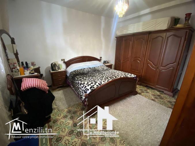 A vendre étage de villa S+3 à Bardo