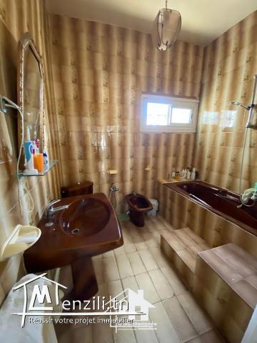 A louer étage de villa à usage bureautique au Bardo