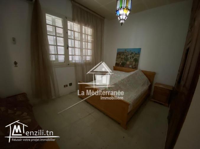A vendre une villa sur deux niveaux à bayrem tounsi