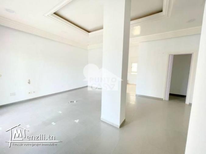 LOCAL COMMERCIAL À MONASTIR - CITÉ EL AGBA