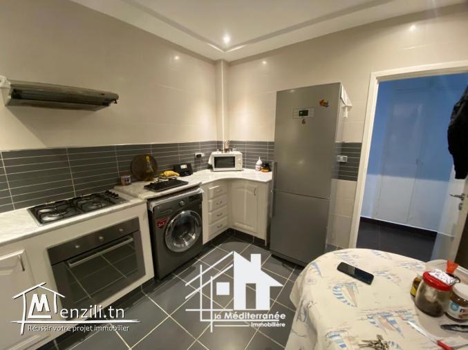 A vendre appartement S+3 à Hay el hadika