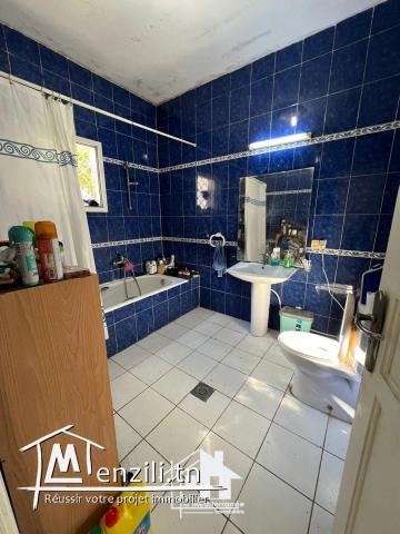 A vendre villa à démolir de 905m² à 20 Mars