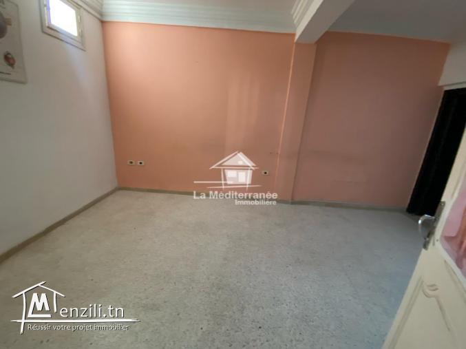 Bureau H+1 au Bardo centre