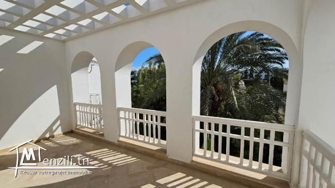 Villa PATRICK(Réf: L2810)