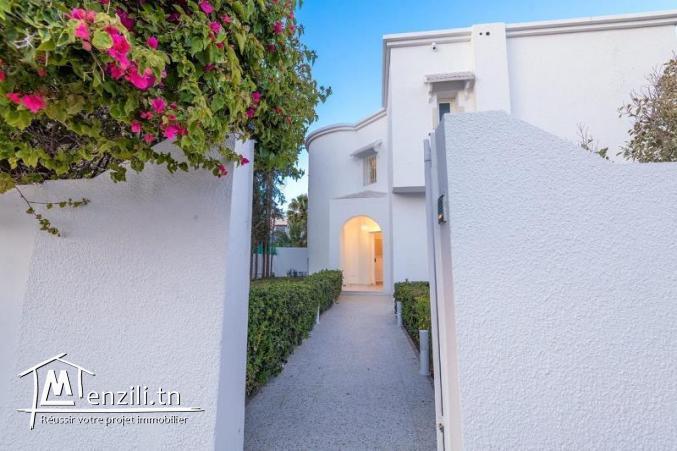 Villa MAJESTIA (Réf: V2900)