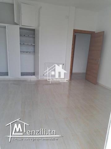 A louer étage de villa S+3 à Hay Rommena