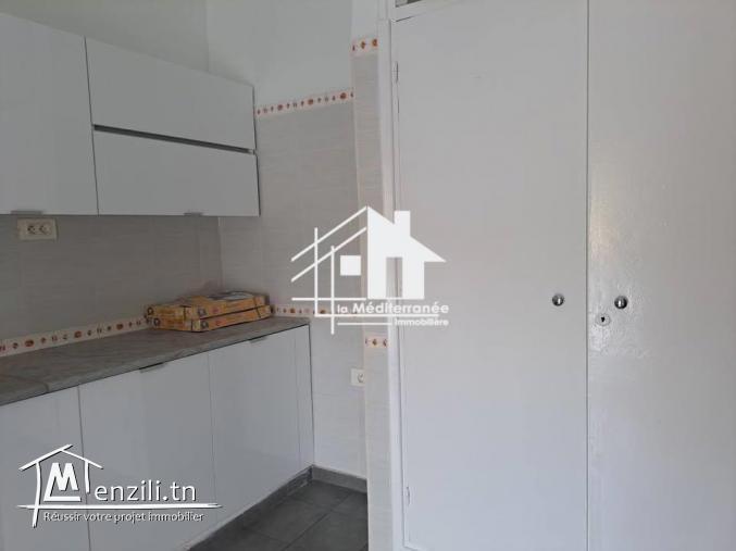 A louer étage de villa S+3 à Hay Rommena