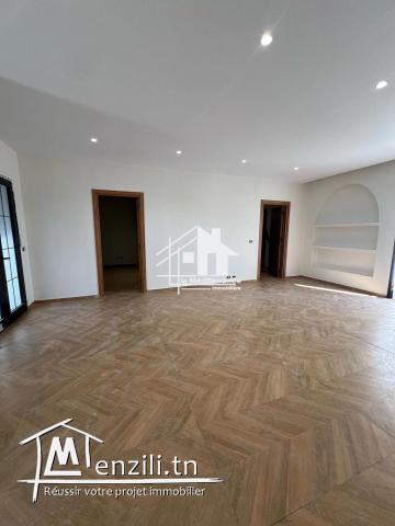 A vendre triplex avec piscine au Beau séjour el Agba