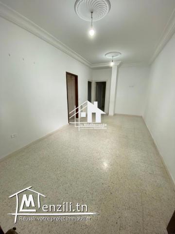A louer étage de villa S+2 à cité des sous-officiers