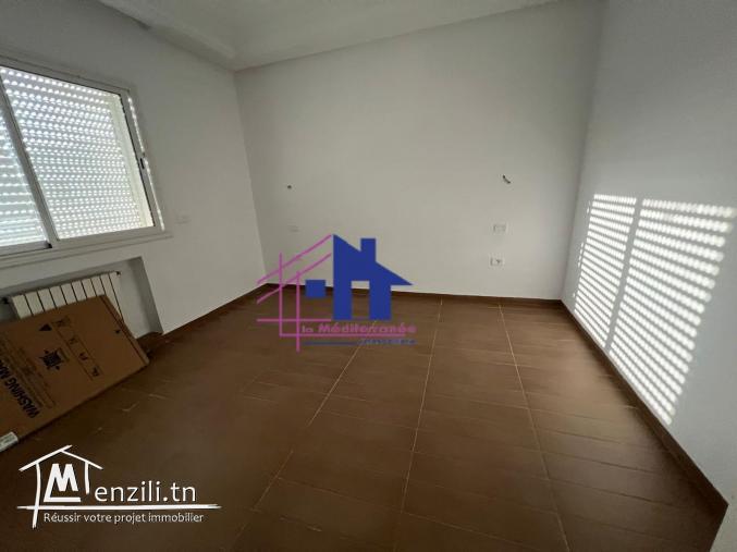 A louer étage de villa s2 à manouba