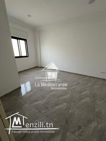 A louer des bureaux neufs h1/h2 à Cité ezzouhour