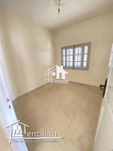 A louer étage de villa S+3 à cité riadh bardo