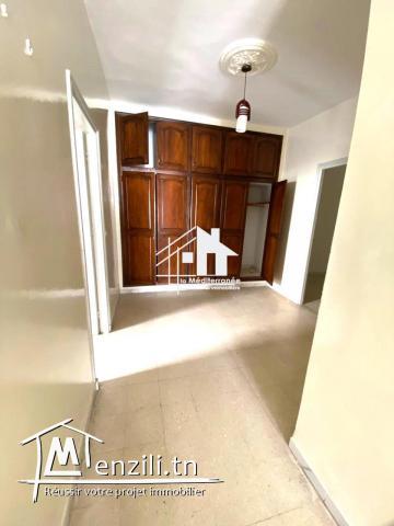 A louer étage de villa S+3 à cité riadh bardo