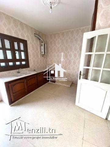 A louer étage de villa S+3 à cité riadh bardo