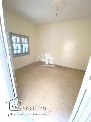 A louer étage de villa S+3 à cité riadh bardo