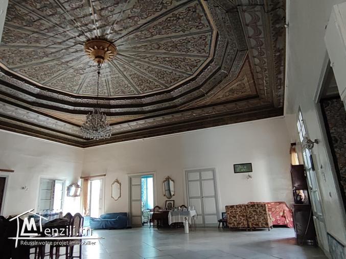 a vendre ancien palais dans la medina de tunis