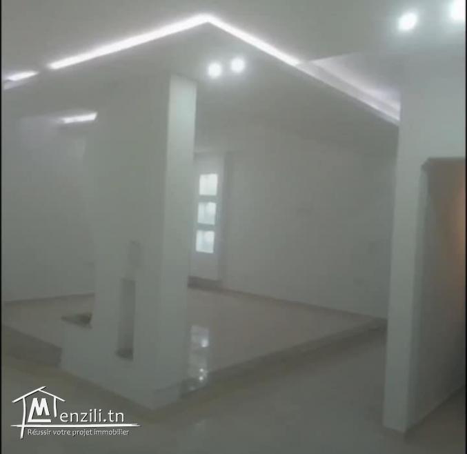 A vendre une superbe villa à Ksar Helal