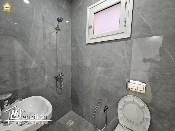 A vendre spacieuse villa avec piscine proche de mer à Djerba Midoun