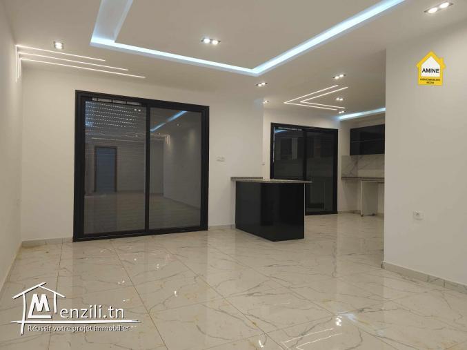 A vendre superbe villa avec piscine proche de la mer à Midoun Djerba