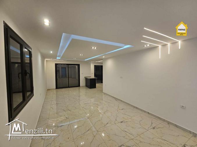 A vendre superbe villa avec piscine proche de la mer à Midoun Djerba