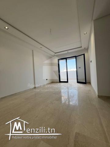 A VENDRE | Un Appartement S+2 au cœur de la rue Yasser Arafat, Sahloul 1