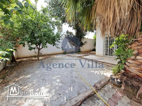 un duplex s+3 à la marsa avec jardin