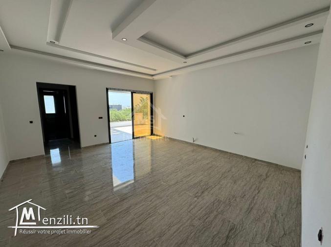 Belle villa toute neuve S+4 avec piscine à Hammamet à vendre 51355351