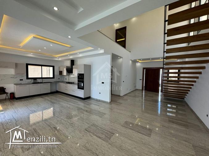 Belle villa toute neuve S+4 avec piscine à Hammamet à vendre 51355351