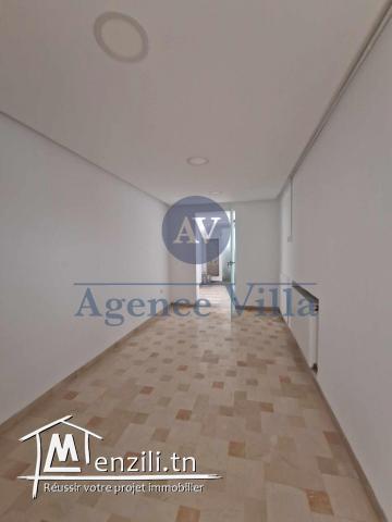 une villa s5 avec piscine aux jardin de carthage