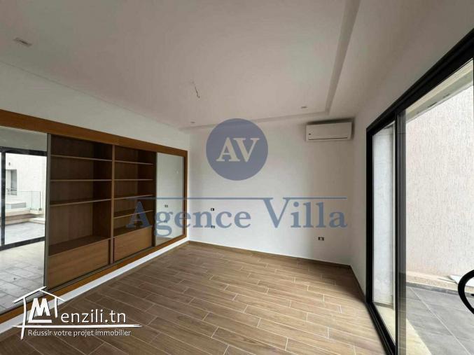 un triplex neuf aux jardins de carthage