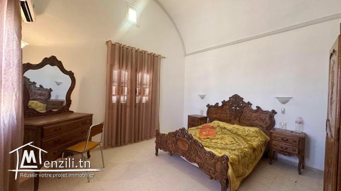 GRANDE VILLA MEUBLÉE À DJERBA MIDOUN ZA - RÉF V700