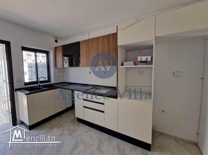 une villa s3 avec piscine à la marsa