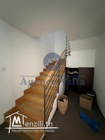 un duplex s3 à la marsa avec jardin