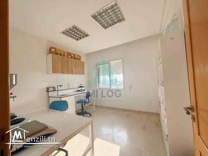 Un Hall2 de 80m² à La Nouvelle Medina