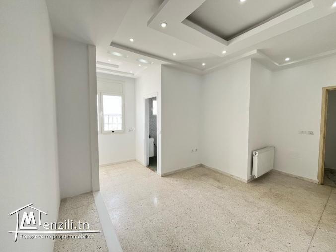 Location étage de villa S+3 dans un quartier calme et sécurisé