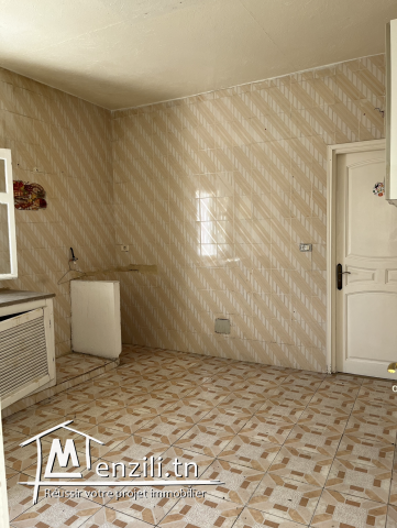 Maison disponible à la location à El Manzah 5.