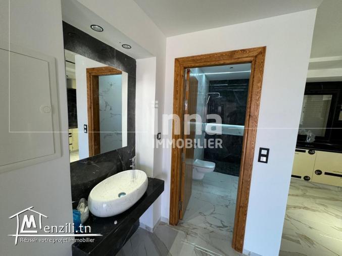 Duplex S+3 pied dans l'eau à Kerkouen