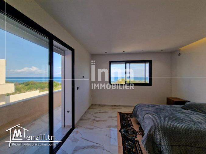 Duplex S+3 pied dans l'eau à Kerkouen