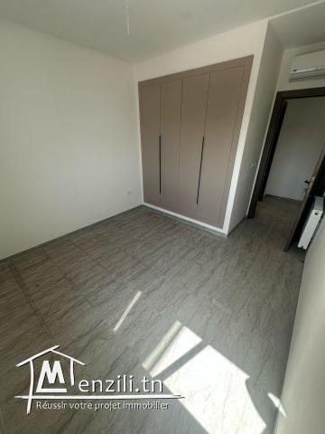 À LOUER : Un appartement S+2 situé à Cité Wahat