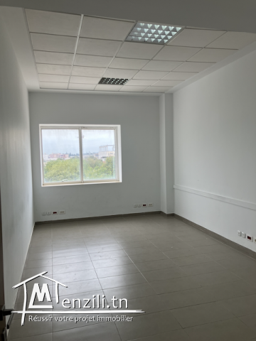 Bureau à louer au Marsa Mall – Emplacement stratégique !