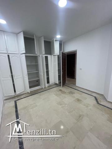 bureau s+4 à Alain savary