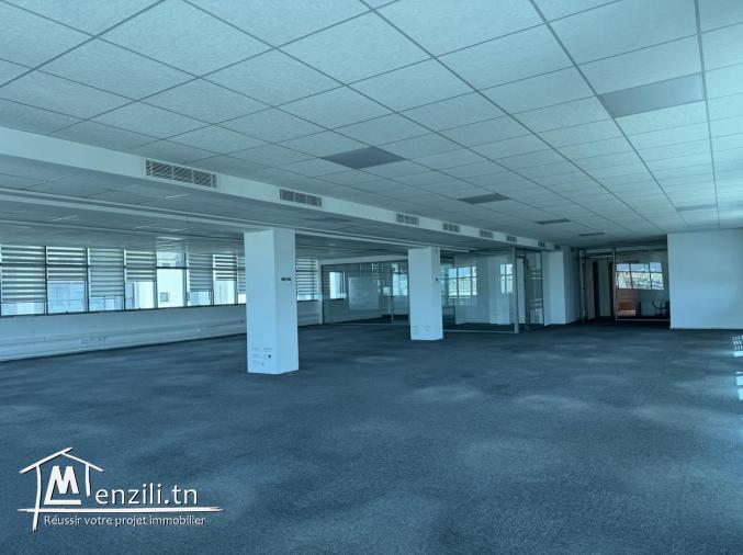 Super bureau 2300 m²hs au lac 2