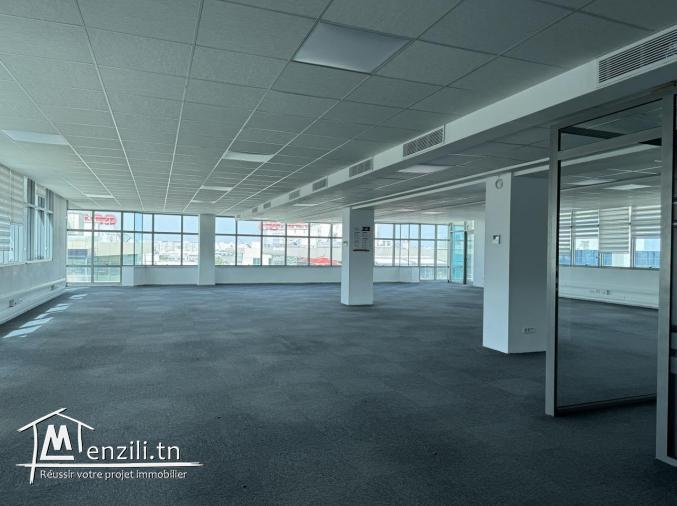Super bureau 2300 m²hs au lac 2